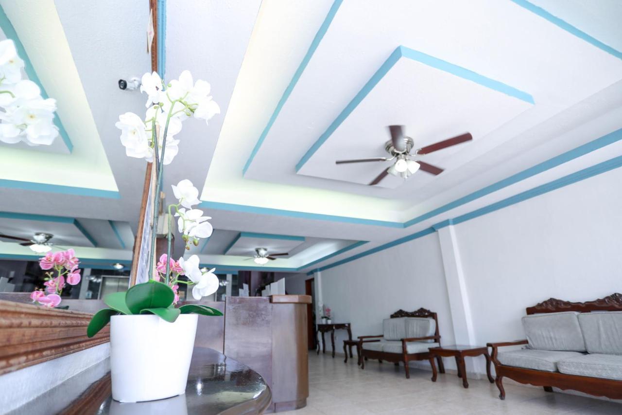 Hotel Avenida קנקון מראה חיצוני תמונה