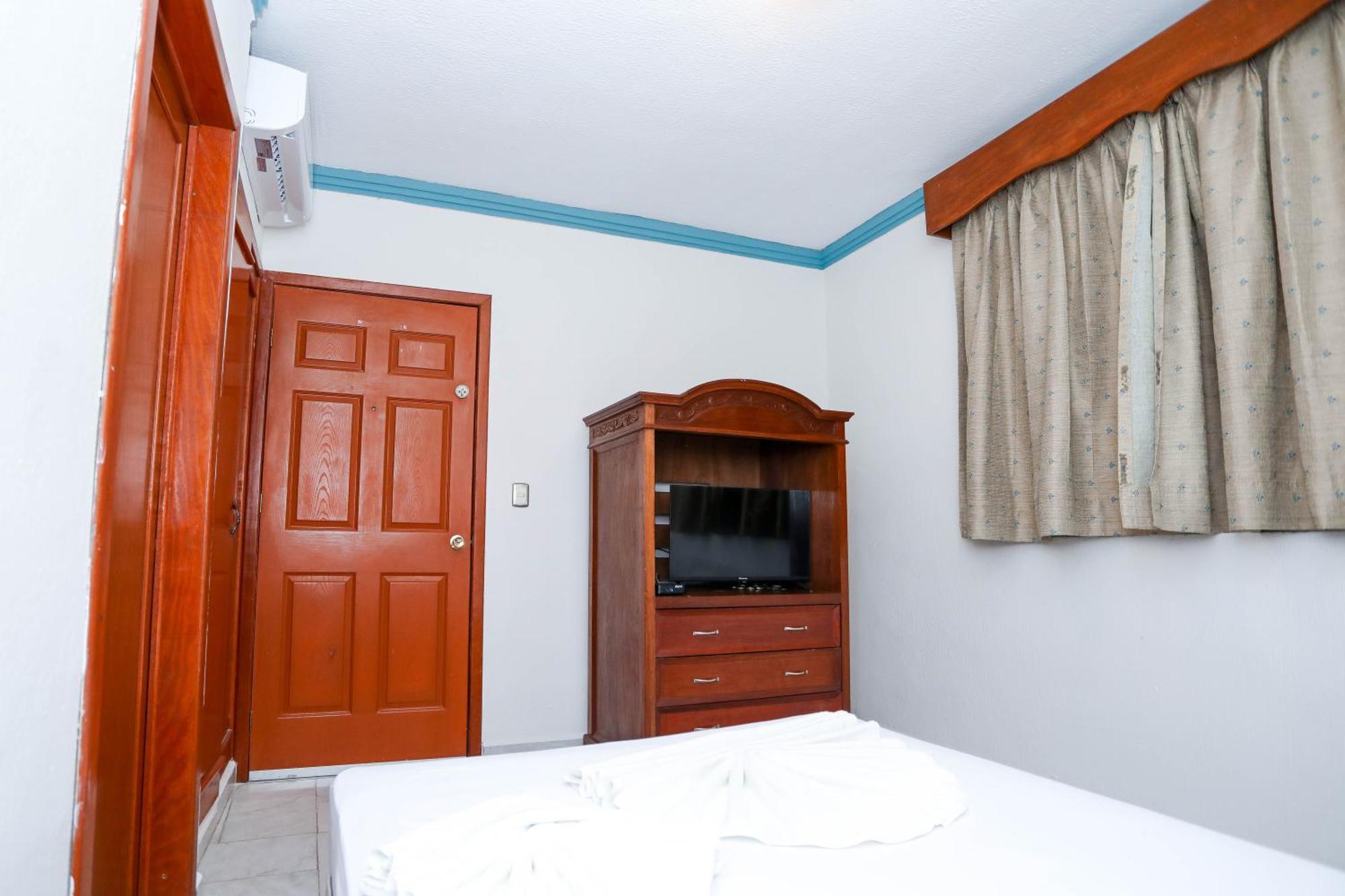 Hotel Avenida קנקון מראה חיצוני תמונה